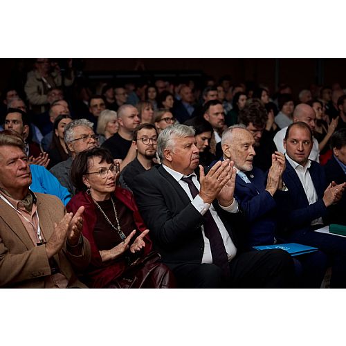 ������������� ����� ������������� ��������� ������ �������� � ������
